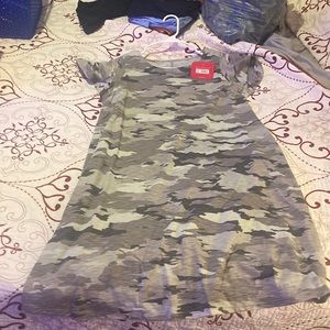 Camo Maternity dress never worn and brand new with tags